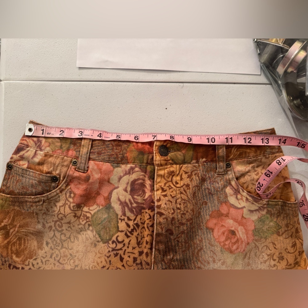 Newport News Jeanology Collection Floral Denim Skirt Size 10 - Picture 6 of 9